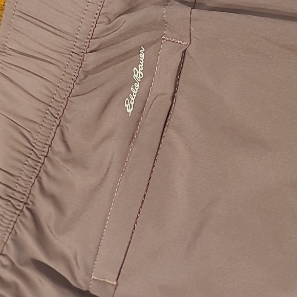 Eddie Bauer dry fit Traveling Pants Size Xl - Picture 6 of 8